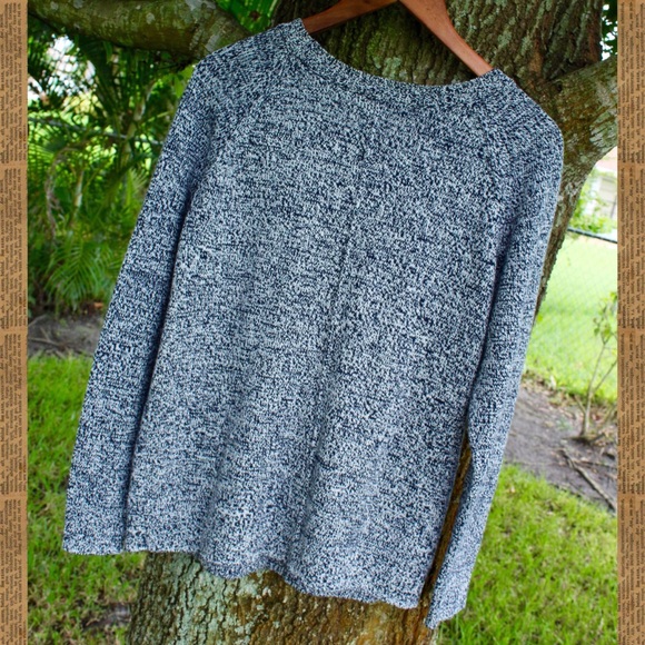 gap navy sweater - Picture 5 of 5